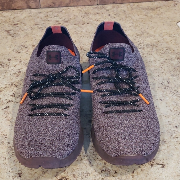 Under Armour Men's Black and Orange Sneakers - Picture 1 of 5